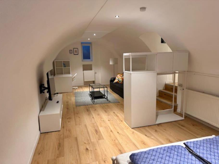 Especially Souterrain Apartment Хейльбронн Экстерьер фото